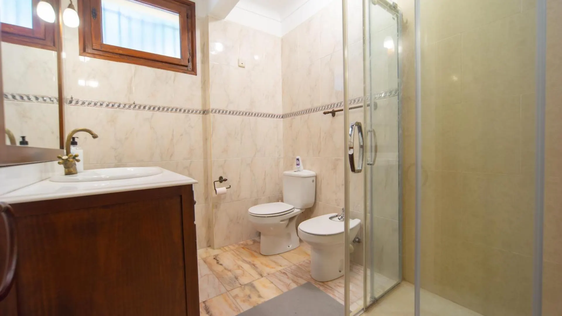 بيت للعطل فيلا Casa De Lujo En Torre Valentina كالونج إسبانيا