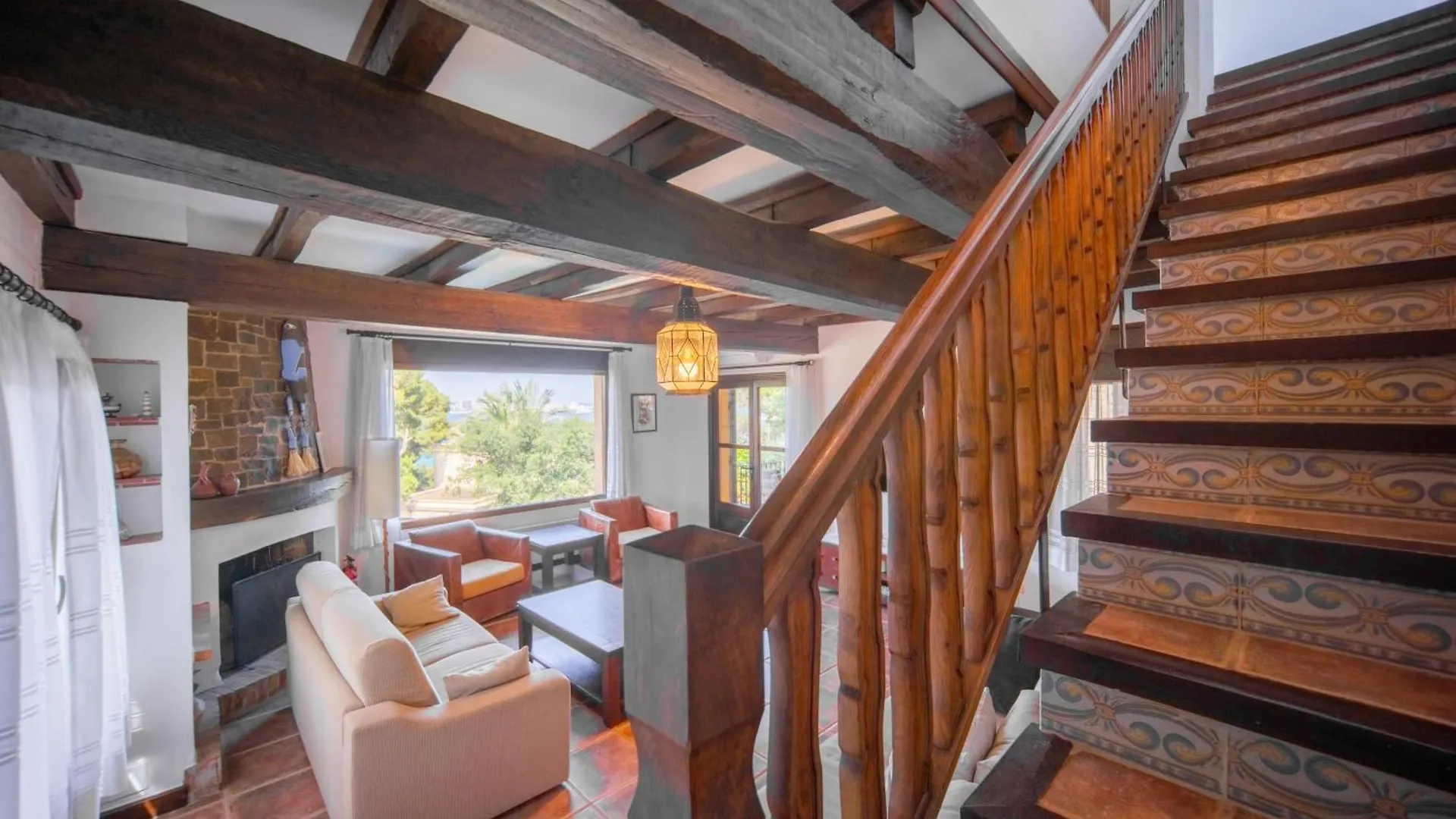 بيت للعطل فيلا Casa De Lujo En Torre Valentina كالونج